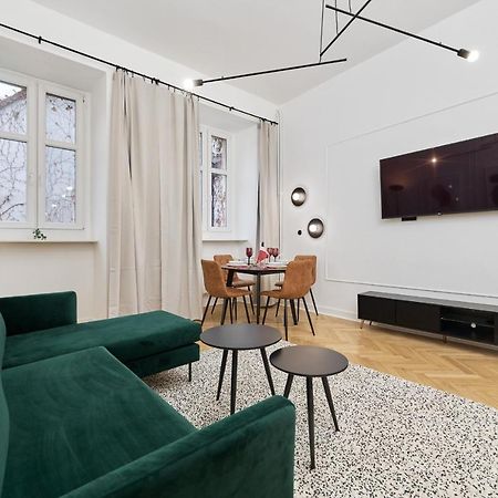 The Market Square Siedmiu Elektorow Apartment By Noclegi Renters Wrocław Extérieur photo